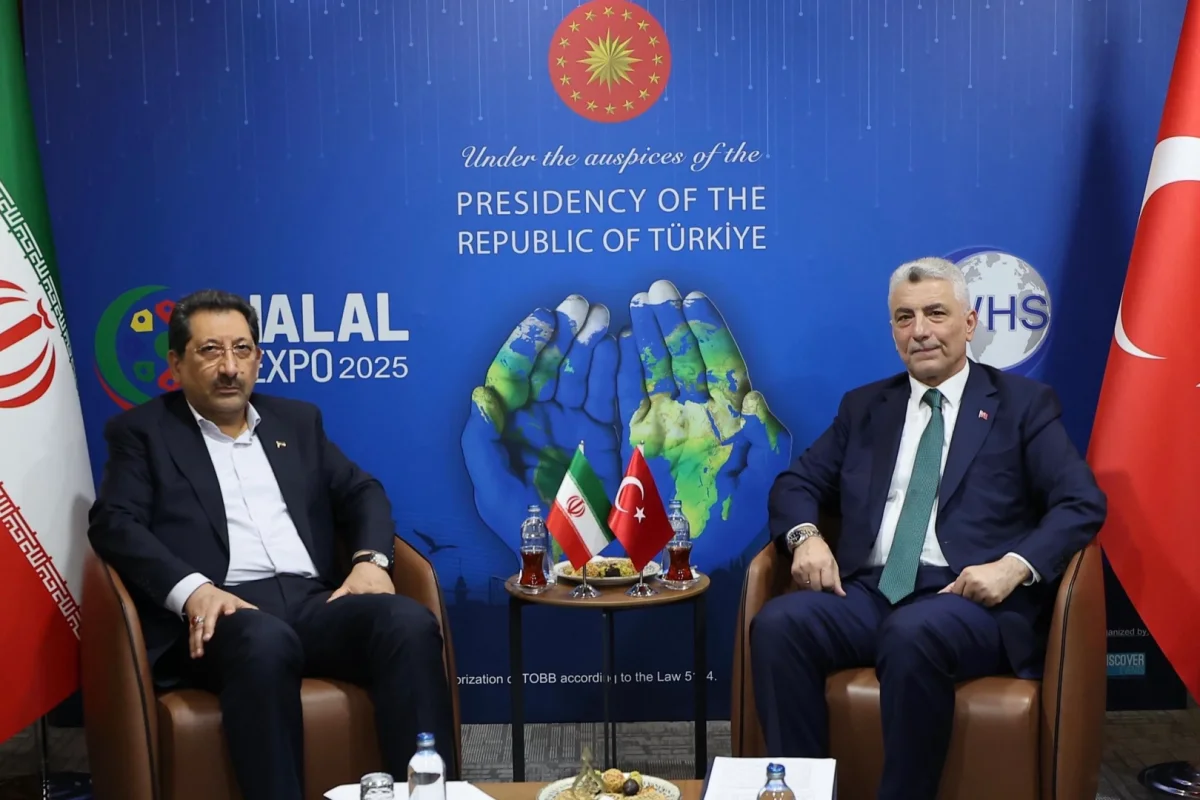 Bakan Bolat, İranlı mevkidaşıyla yatırım ve ticaret fırsatlarını masaya yatırdı