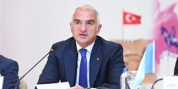 Bakan Ersoy, 2025 Yılı Türk Diline Hizmet Ödülleri Takdim Töreni'ne katıldı