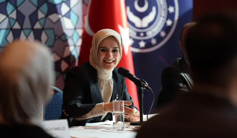 Bakan Göktaş: Deprem bölgesinde aileleri yuvalarına kavuşturma sözümüzü yerine getiriyoruz