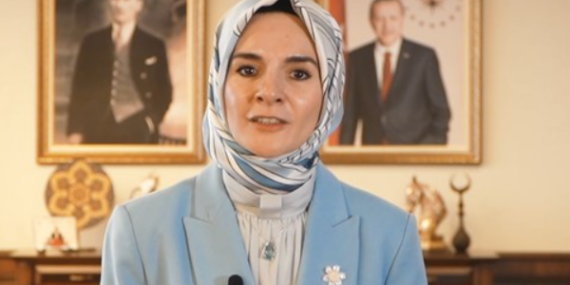 Bakan Göktaş, görme engelli vatandaşlarla bir araya geldi