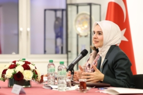 Bakan Göktaş, TÜRKONFED Yönetim Kurulu Başkanı Sönmez ile görüştü