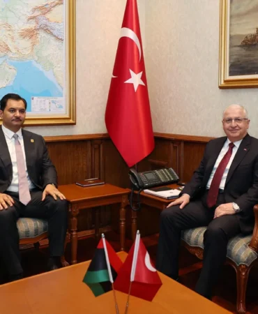 Bakan Güler, Libya Ulusal Ordusu Genel Komutan Yardımcısı Orgeneral Hafter'i kabul etti