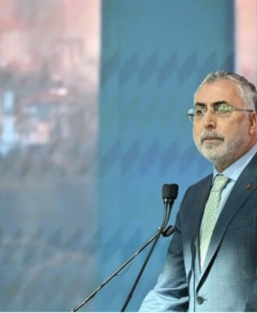Bakan Işıkhan: 2025’te çalışma hayatına yeni bir vizyon kazandırdık