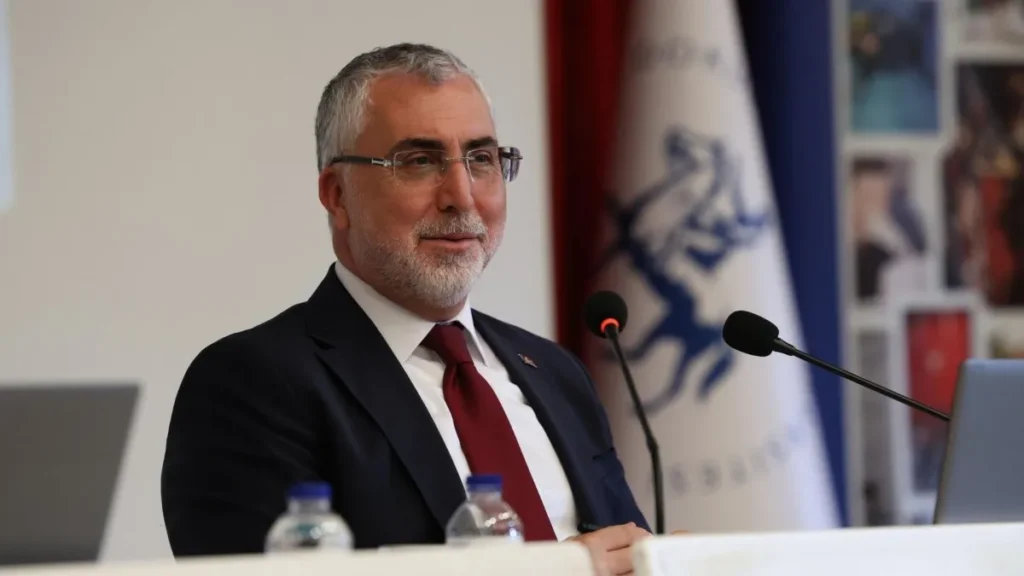 Bakan Işıkhan’dan çağrı: ‘Asgari ücret görüşmelerinde tüm tarafların masada olmasını istiyoruz’