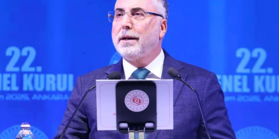 Bakan Işıkhan: İşsizlik düşüyor, istihdam artıyor