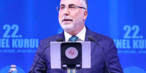 Bakan Işıkhan, İşsizlik ve İstihdamdaki Gelişmeleri Paylaştı