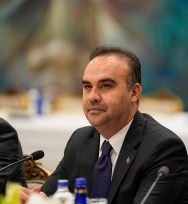 Bakan Kacır: Filistinlileri yalnız bırakmayacağız