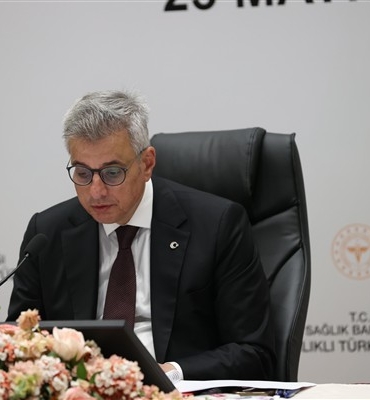 Bakan Memişoğlu, YÖK Başkanı Özvar ile görüştü