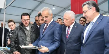 Bakan Uraloğlu ve Başkan Genç’ten Trabzon Kitap Günleri’ne ziyaret
