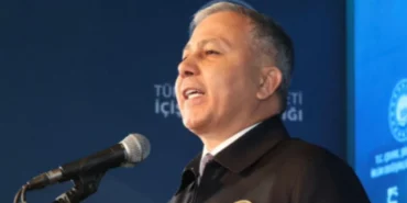 Bakan Yerlikaya duyurdu: ‘Avcılar’da ters yönde gidip saldıran sürücü yakalandı’