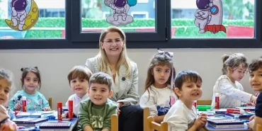 Bakırköy’de Muzaffer İzgü Gündüz Çocuk Bakımevi Açıldı