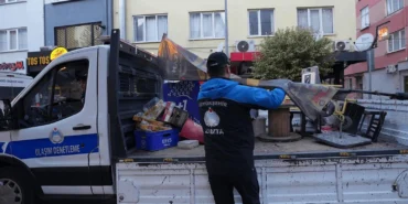 Balıkesir’de zabıta kaldırım işgallerine son veriyor