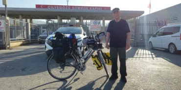 Balıkesir'den umreye gitmek için yola çıkan bisikletli Suriye'ye giriş yaptı