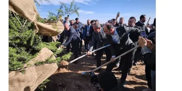 Başkan Altay “Geleceğe Nefes Konya’ya Hayat” Programında Öğrencilerle Fidan Dikti