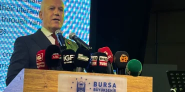 Başkan Bozbey: Edebiyat cesurların işidir