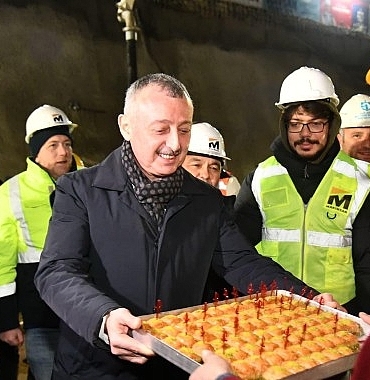 Başkan Büyükakın’dan sürpriz ziyaretler