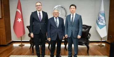 Başkan Büyükkılıç, Tataristan Türkiye Temsilcisi Gataullin ile görüştü