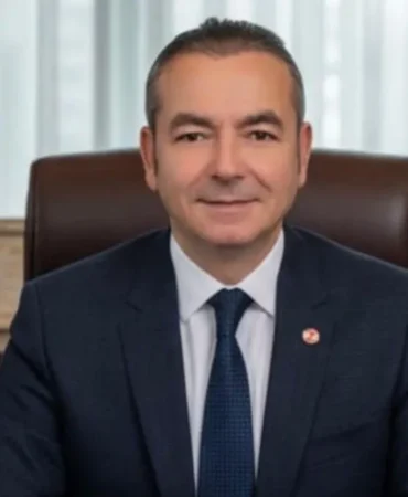 Başkan Çeliker’den Öğretmen Günü mesajı: 'Öğretmenlerimiz, ülkemizin gerçek mimarlarıdır'