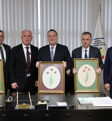 Başkan Dutlulu'dan Meyve Sebze ve Umum Pazarcılar Esnaf Odası’na ziyaret