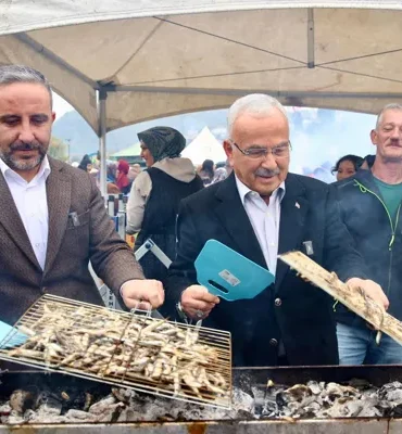 Başkan Güler, Hamsi Festivali'ne katıldı