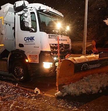 Başkan Sandıkçı'dan Yerinde Takip: Canik'te 7/24 Karla Mücadele
