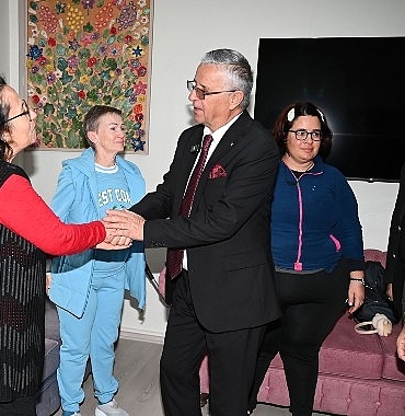 Başkan Topaloğlu engelli bireylerin yeni yılını kutladı