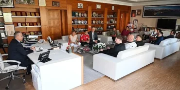 Başkan Topaloğlu’na antrenör ve sporculardan ziyaret