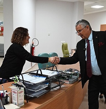 Başkan Topaloğlu’ndan yeni yıl akşamı hastane ziyaret