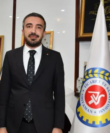 Başkan Torunoğlu’ndan Adıyaman’ın il oluşunun 71. yılında birlik ve beraberlik mesajı