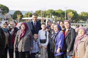Başkan Tugay, Beydağlı kadınları İzmir’de ağırladı