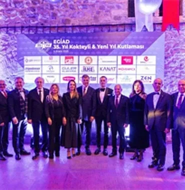 Başkan Tugay'dan genç iş insanlarına İzmir için kenetlenme çağrısı