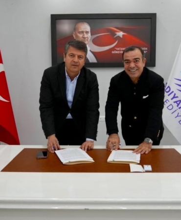 Başkan Tutdere ve hayırsever Mustafa Dicle taziye evi protokolünü imzaladı