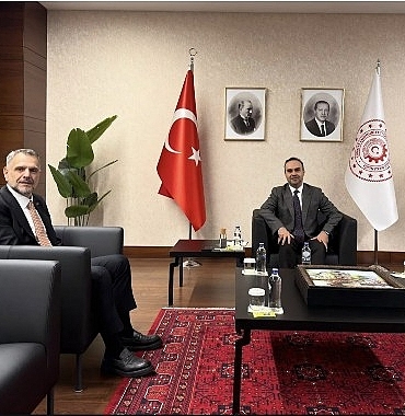 Başkan Vekili Akın, Bakan Kacır’ı ziyaret etti