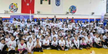 Başkent’te ikinci 'Fabrika Voleybol Okulu' açıldı