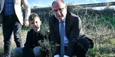 Belediye Başkanı Nergiz Karaağaçlı Öztürk’ten Fidan Dikimine Destek