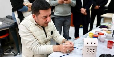 belediye-liderimiz-rasim-ari-dekorlu-sirli-mumluk-boyadi-rcSvDQw5.jpg