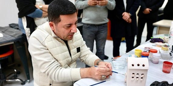 belediye-liderimiz-rasim-ari-dekorlu-sirli-mumluk-boyadi-rcSvDQw5.jpg