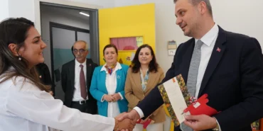 Beylikdüzü’nde 4 Binden Fazla Fidan Öğretmenler İçin Toprakla Buluştu