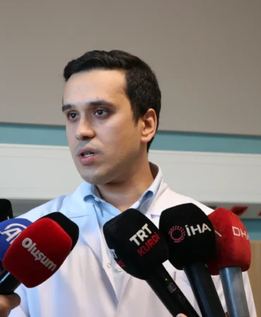 Beynindeki tümörden "uyanık ameliyat"la kurtuldu
