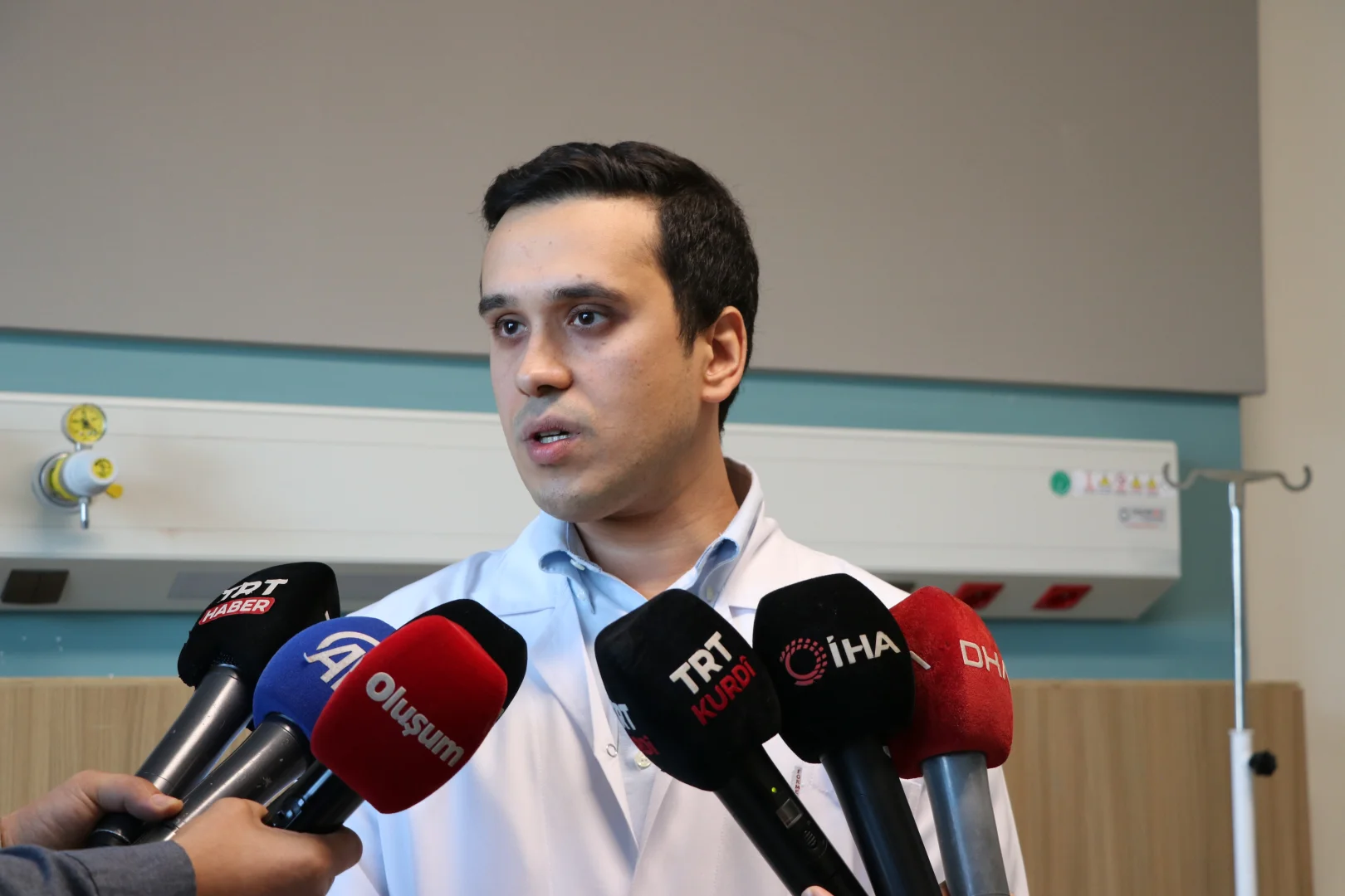 Beynindeki tümörden "uyanık ameliyat"la kurtuldu