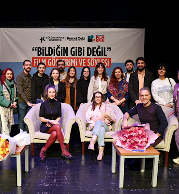 “Bildiğin Gibi Değil” film ekibi Küçükçekmece’de sinemaseverlerle buluştu