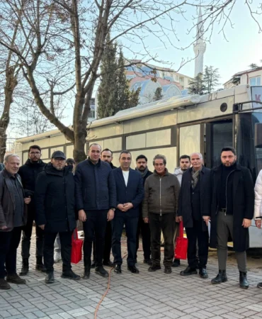 Bilecik'te MHP'lilerden Kızılay’a anlamlı bağış