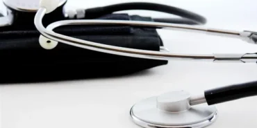 Birleşik Krallık’ta reçete ücretleri donduruldu