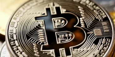 Bitcoin Nisan ayından bu yana en düşük düzeyine geriledi