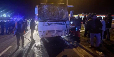 Bolu'da 3 işçi servisinin karıştığı kazada 11 kişi yaralandı