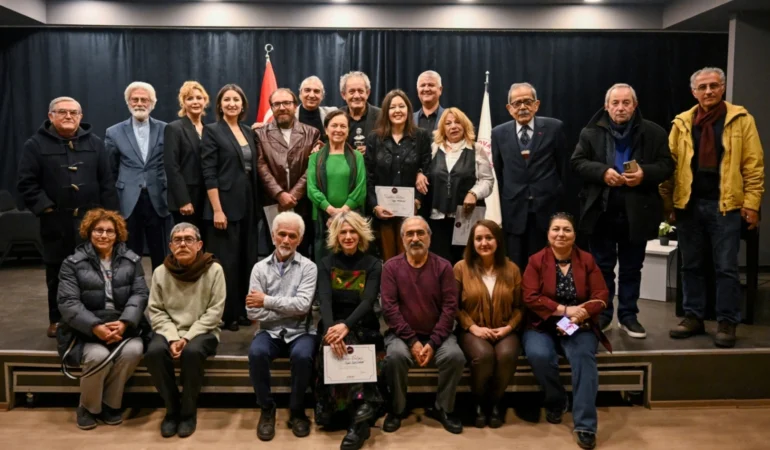 Bornova'da Haluk Işık’tan ‘Zübeyde’nin Oğlu Mustafa’ anlatısı