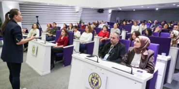 Buca Belediyesi çalışanlarına otizm farkındalık eğitimi verildi