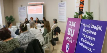 Buca’da ''Televizyon sizilerinde romantize edilen şiddet'' tartışıldı