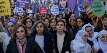 Bucak, 25 Kasım yürüyüşüne katıldı