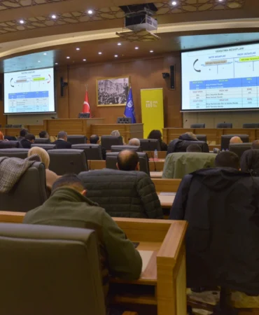 Bursa Büyükşehir'de hizmet içi 'yıl sonu muhasebe' eğitimi